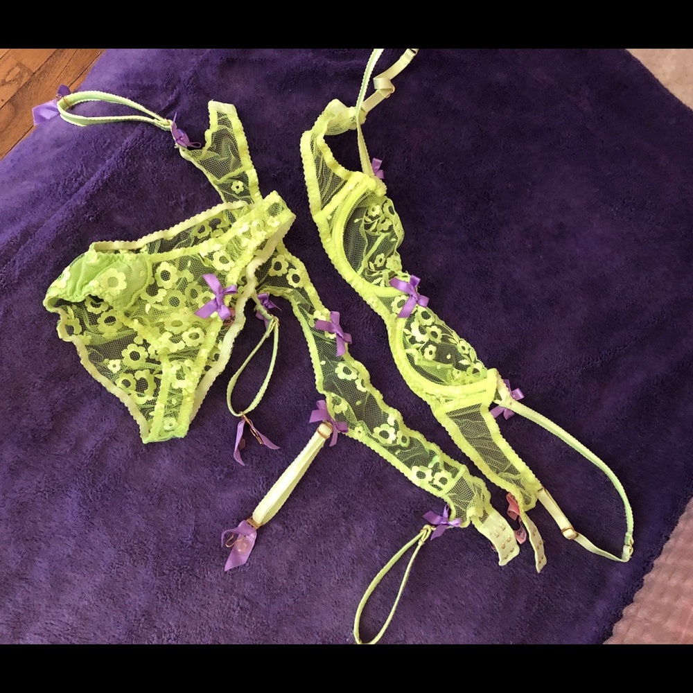 Gorgeous 3 Piece Set